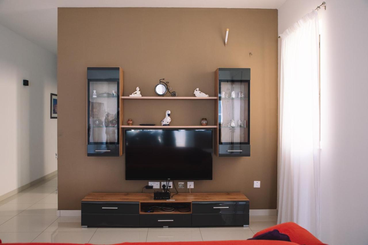 Modern 3 Bedroom With Ac Apartment Żabbar Eksteriør billede